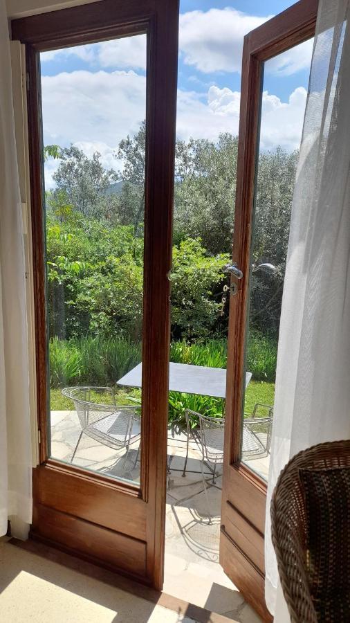 Studio Apartment In Bargemon Luaran gambar